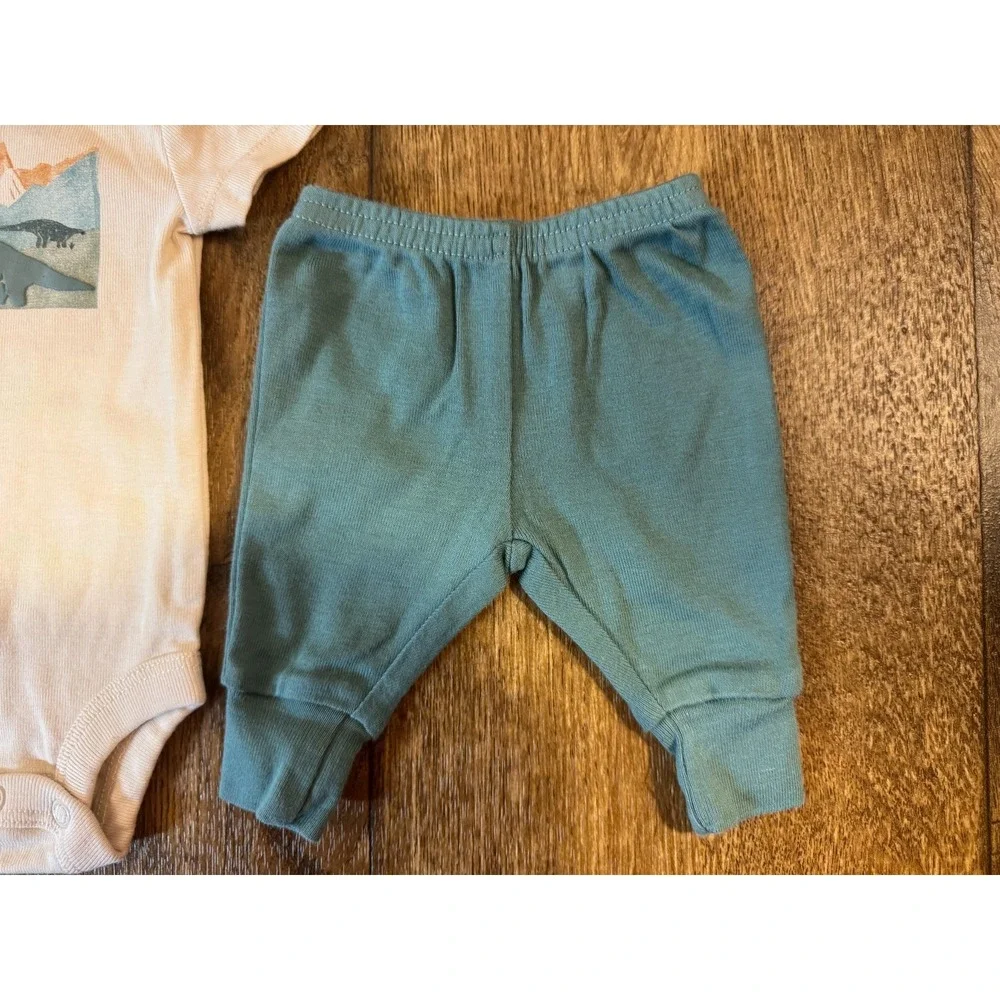 Carters Preemie Baby Boy Outfit Bodysuit Pants 2 Piece Set Dinosaurs Reborn Doll